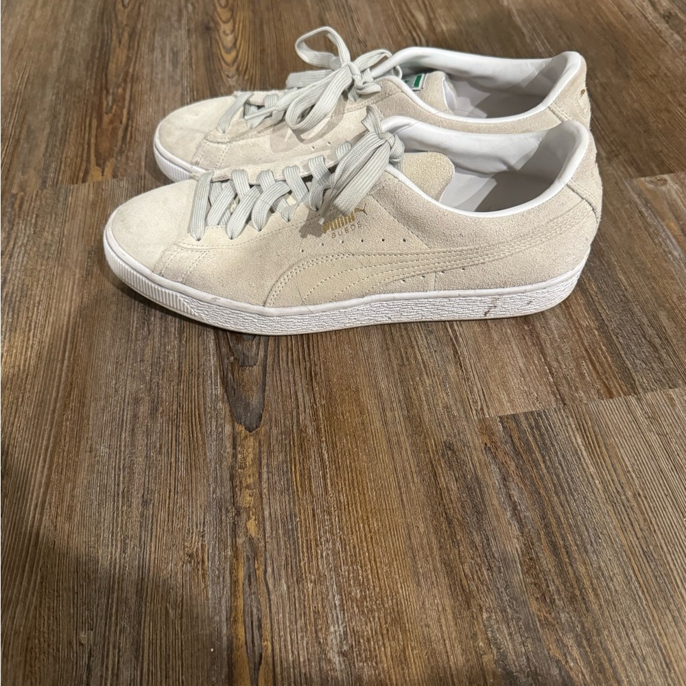 Puma Men’s Beige Suede Sneakers